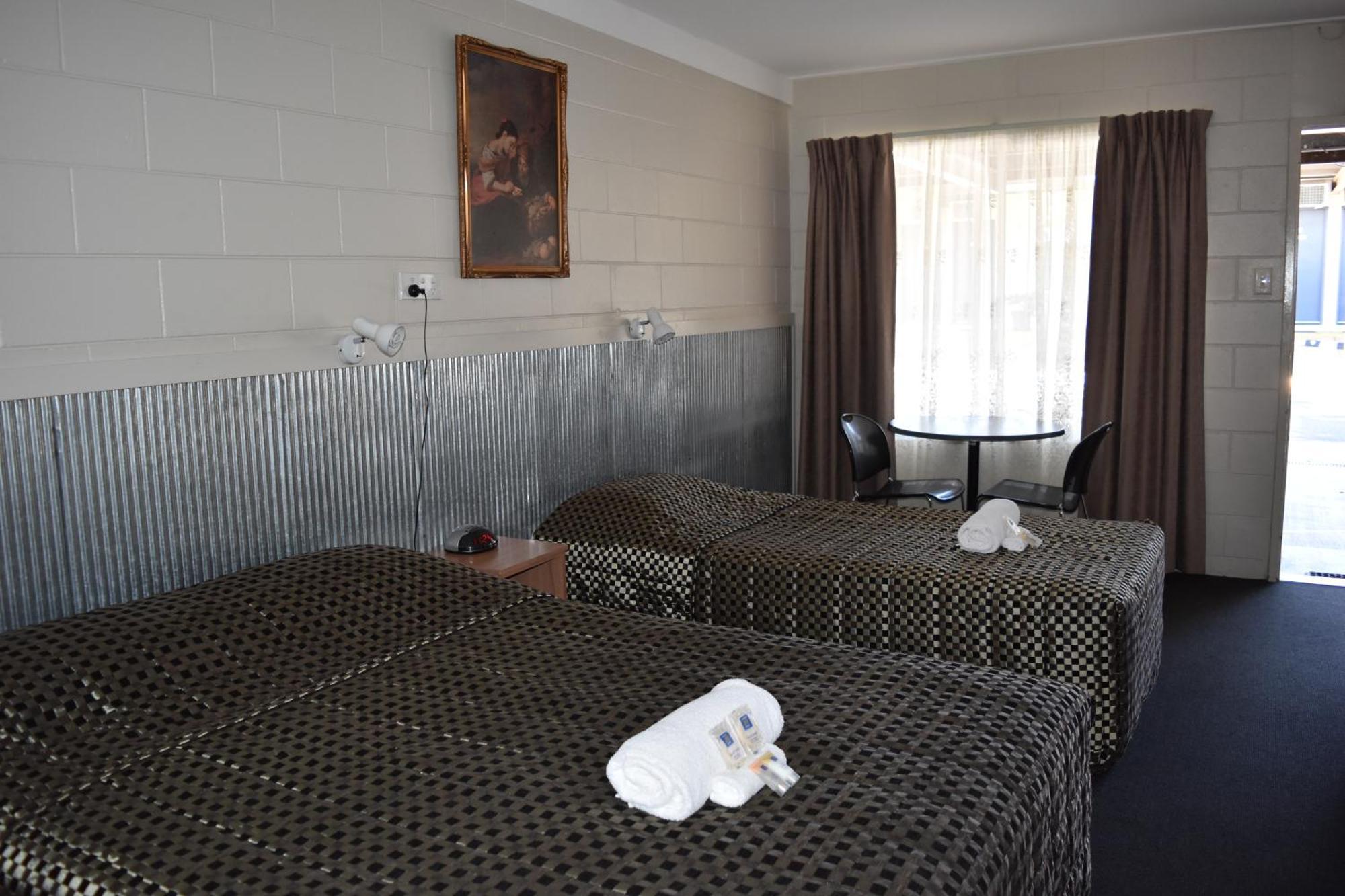 Black Diamond Motel Blackwater Habitación foto